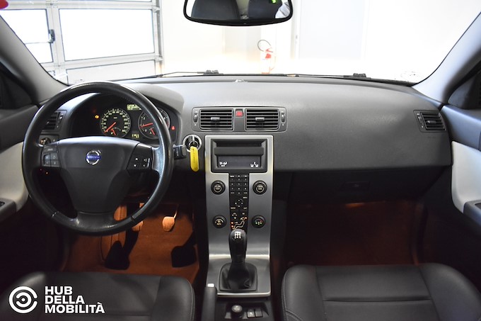 VOLVO S40 2.4i 20V cat Kinetic